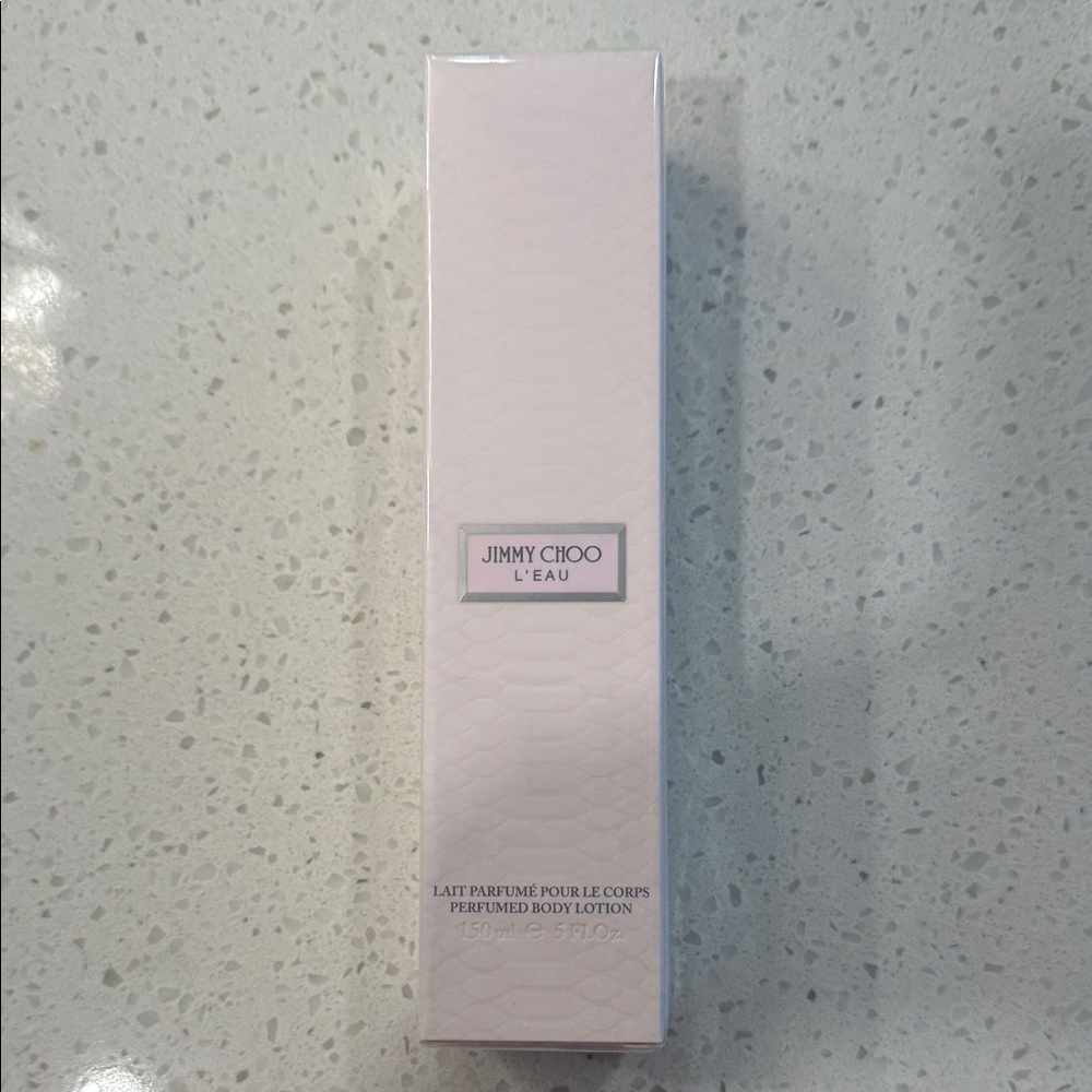 Jimmy Choo L'Eau Perfumed Body Lotion - Soft Pink
